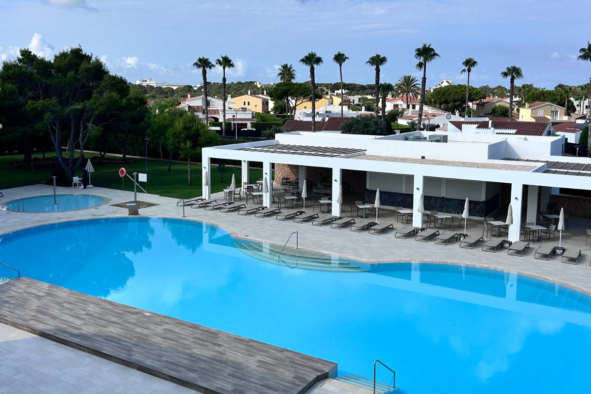 Caso SEO y SEM para Hoteles Menorca Alba Rueda Cometa Web